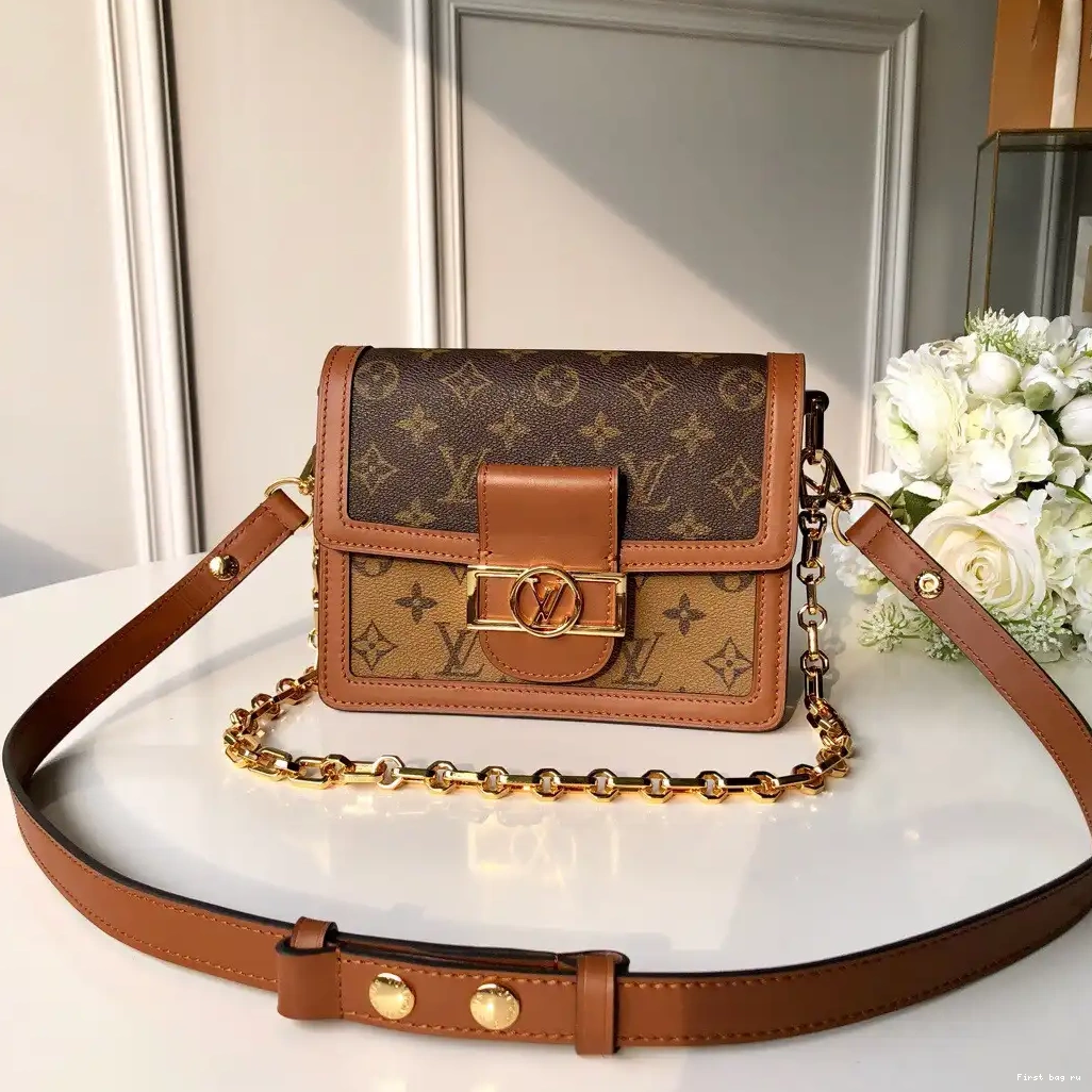 Frstbag ru Louis Spring Vuitton Show） Dauphine Mini（2019 0520